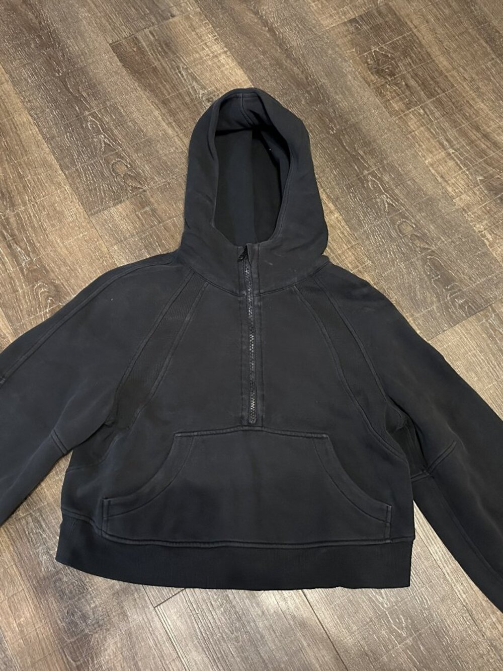 Lululemon Scuba Black Half Zip Crop XS/S